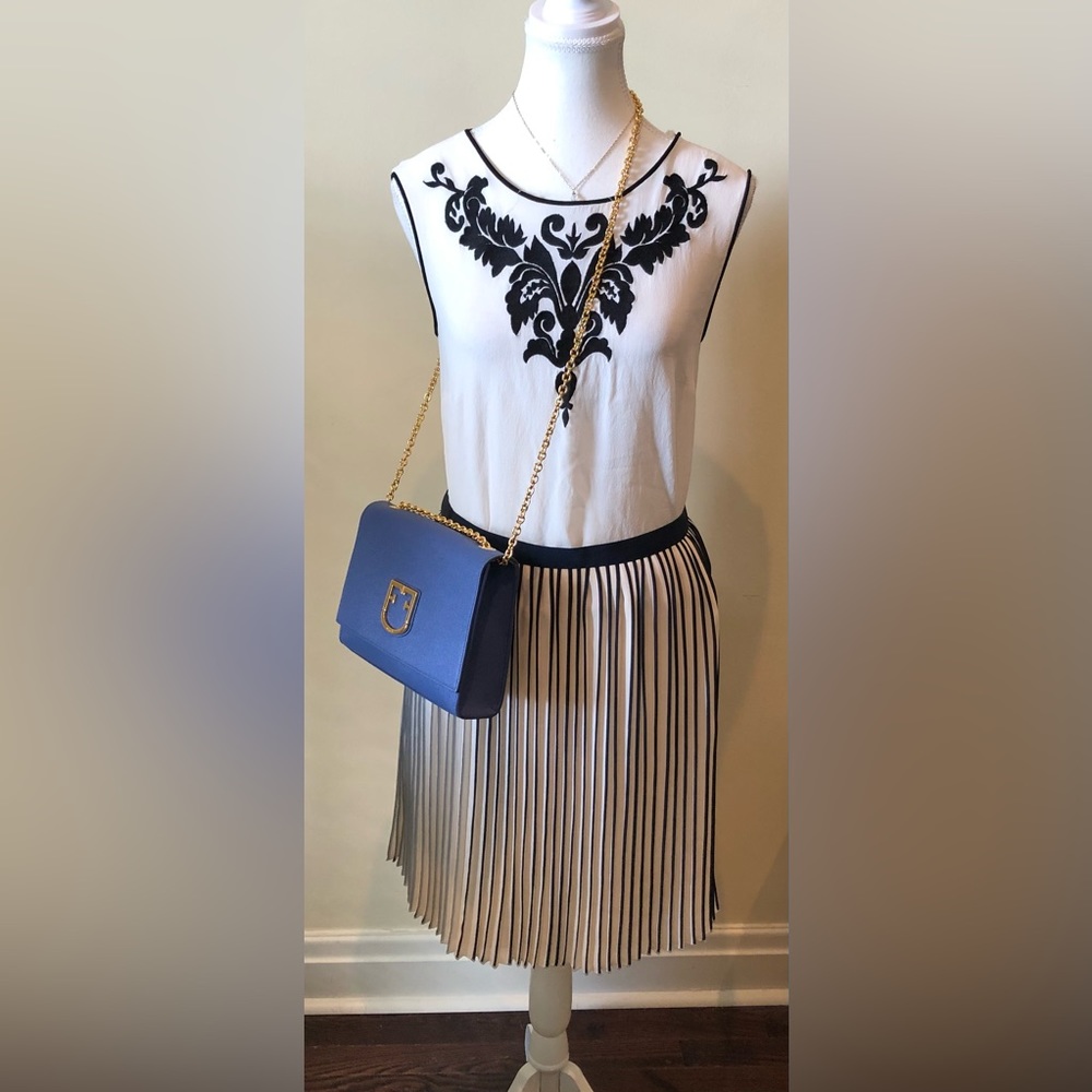J.Crew Navy Blue and Cream Stripe Pleated Skirt Size 4
